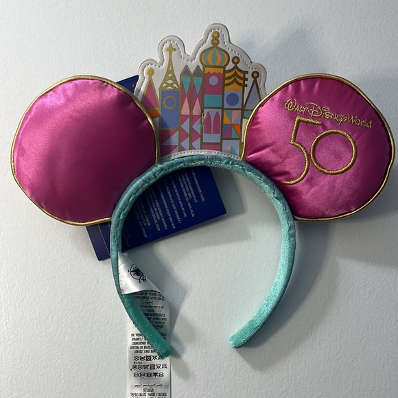 Disney’s Mickey The Main Attraction “It’s a Small World” Ears and Pin Bundle - Picture 5 of 6